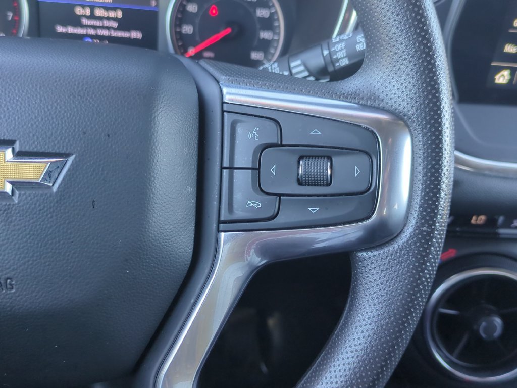 Used 2025 Chevrolet Blazer LT FWD image 25