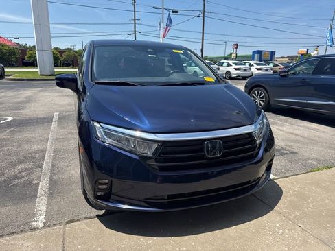 Used 2021 Honda Odyssey EX image 2