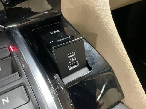 Used 2022 Acura MDX SH-AWD image 39