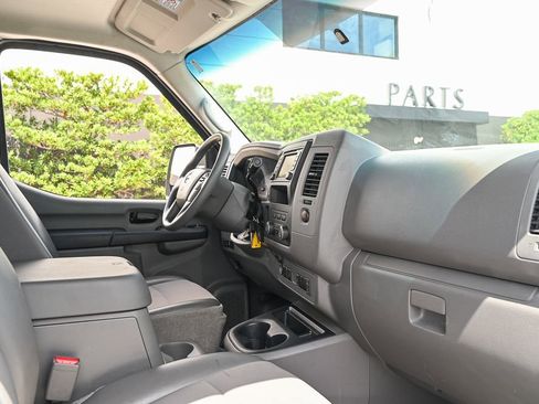 Used 2020 Nissan NV 3500 SL w/ Navigation Package RWD image 21