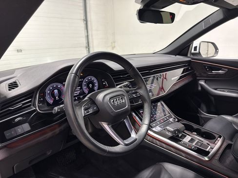 Used 2020 Audi Q8 Premium Plus w/ Premium Plus Package image 11