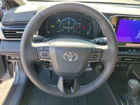 Certified 2026 Toyota Camry SE FWD image 22