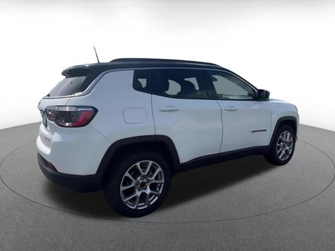 Used 2025 Jeep Compass Limited AWD/4WD image 15
