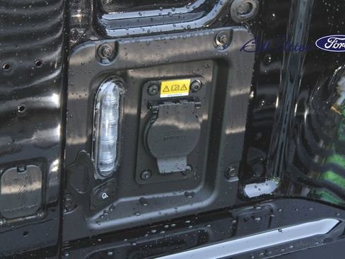 New 2025 Ford Maverick XLT w/ XLT Luxury Package image 7