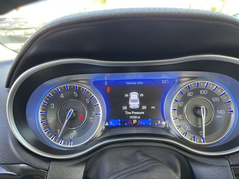 Certified 2023 Chrysler 300 Touring image 23