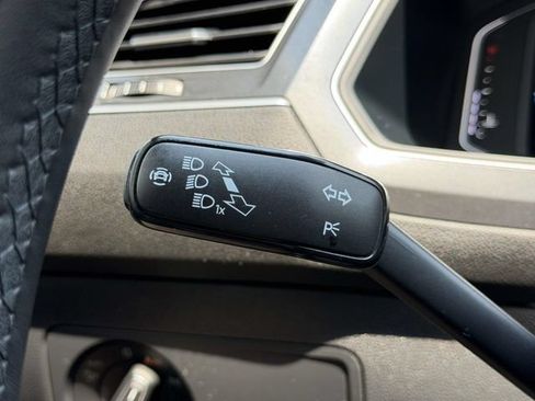 Certified 2024 Volkswagen Tiguan SEL R-Line AWD/4WD image 24
