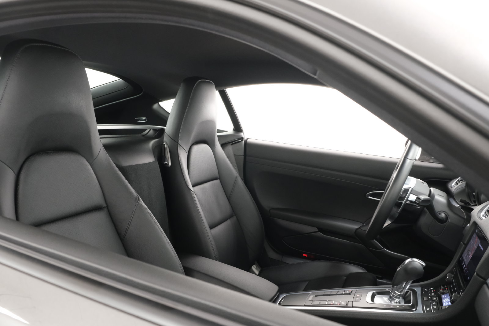 Used 2021 Porsche 718 Cayman RWD image 38