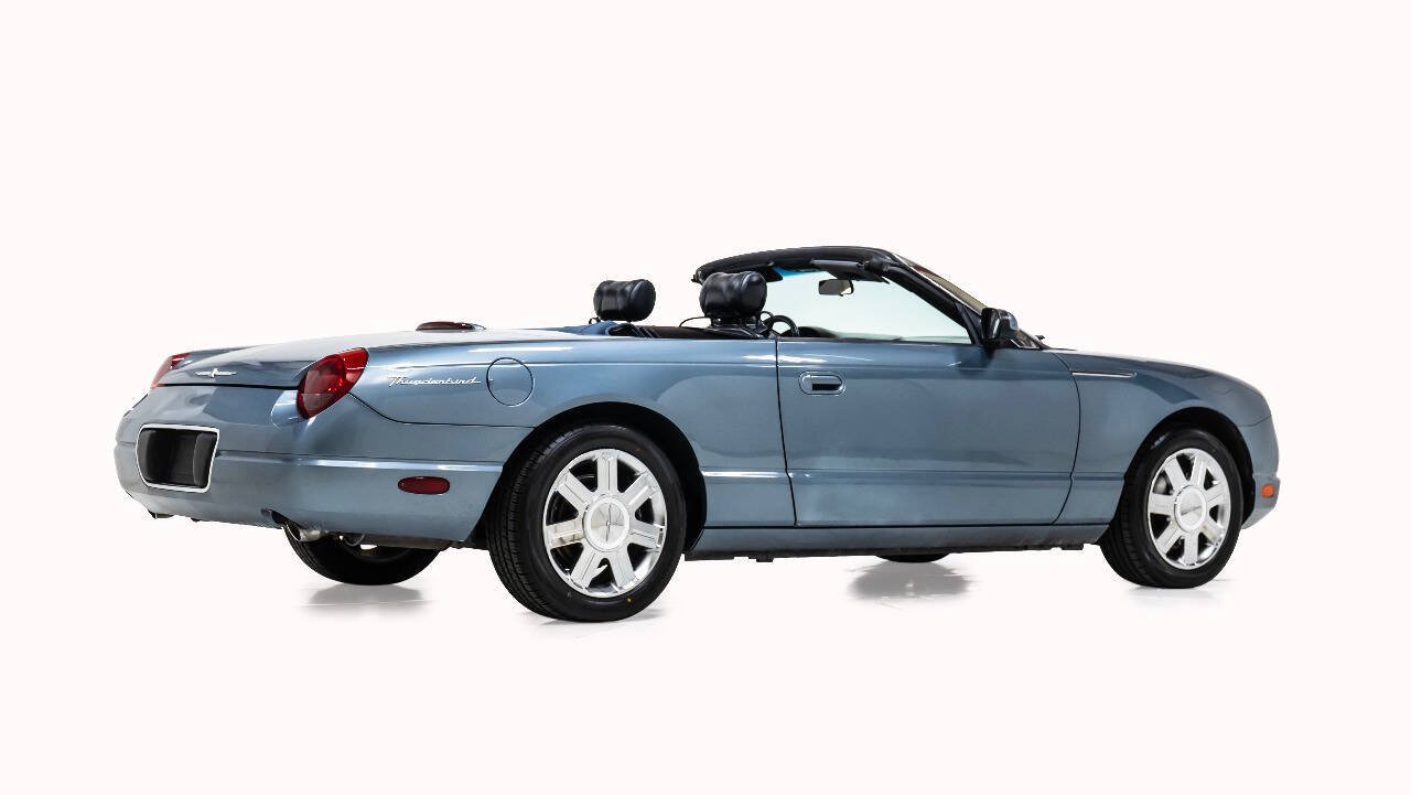 Used 2005 Ford Thunderbird RWD image 5