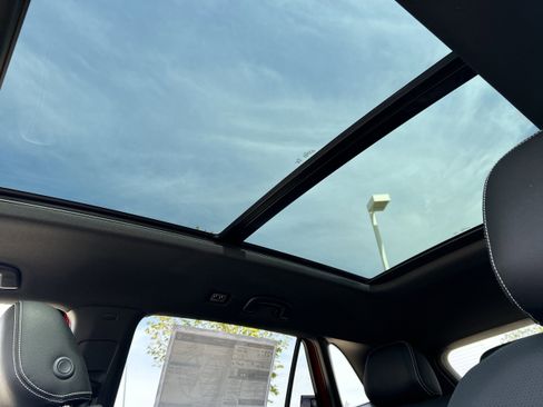 New 2025 Volkswagen Atlas Cross Sport SEL image 25