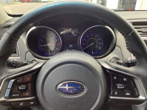 Used 2019 Subaru Outback 3.6R Limited AWD/4WD image 16