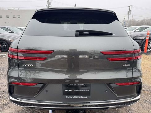 New 2026 Genesis GV70 2.5T Advanced w/ G1 Accessory Package image 10