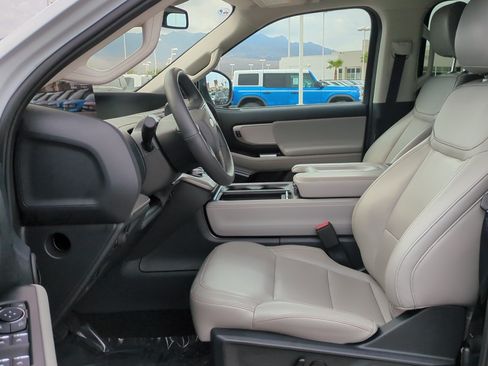 Used 2025 Ford Expedition Max Active AWD/4WD image 17