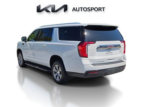 Used 2022 GMC Yukon XL SLE w/ Gmc Pro Safety Plus Package RWD image 10
