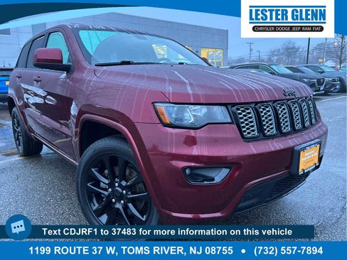 Certified 2022 Jeep Grand Cherokee Laredo X image 1