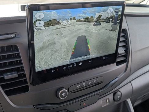 New 2026 Ford Transit 250 148 Medium Roof RWD image 12