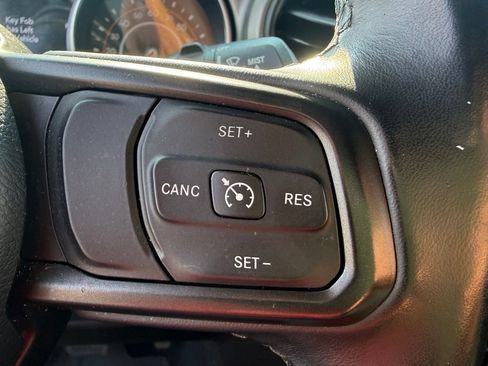 Used 2021 Jeep Wrangler Unlimited Sport AWD/4WD image 17