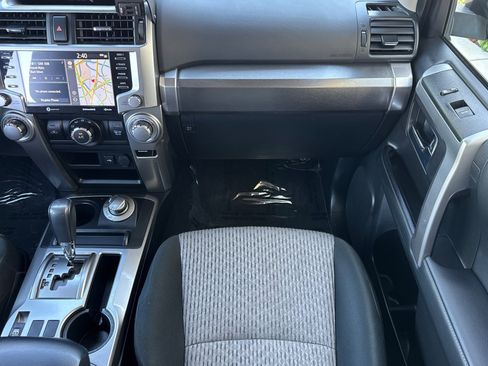 Used 2021 Toyota 4Runner SR5 AWD/4WD image 29