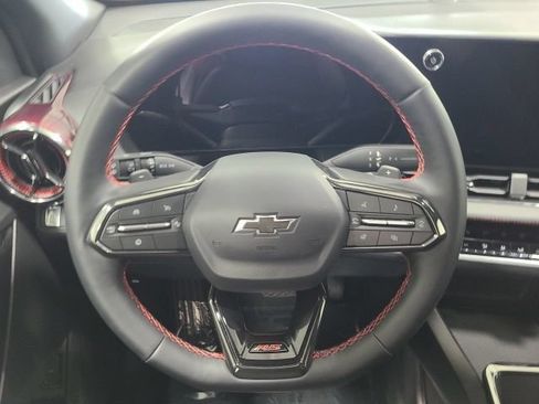 Used 2026 Chevrolet Equinox RS w/ LPO, Floor Liner Package AWD/4WD image 25