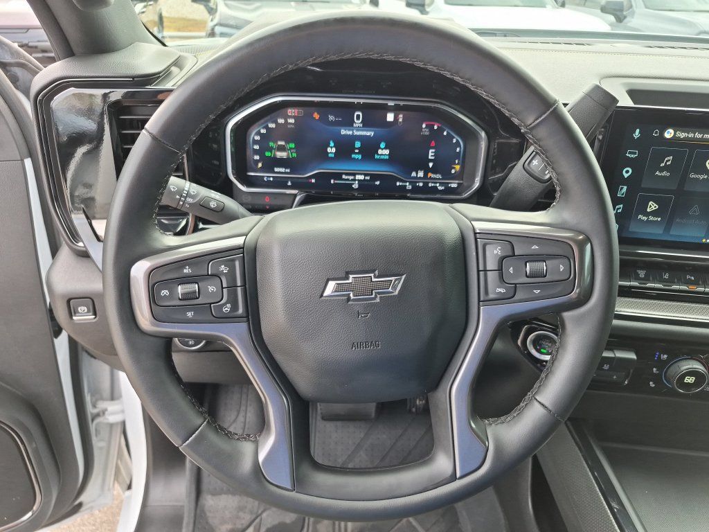 Used 2025 Chevrolet Silverado 2500 ZR2 w/ Technology Package AWD/4WD image 24