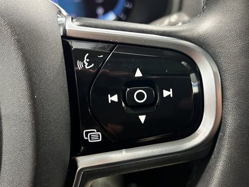 Used 2023 Volvo XC90 B6 Plus w/ Protection Package Premier image 41