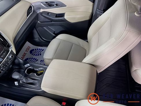 Used 2023 Chevrolet Traverse LT w/ LPO, Floor Liner Package AWD/4WD image 28