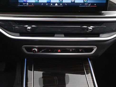 Used 2024 BMW X7 xDrive40i w/ Premium Package AWD/4WD image 51
