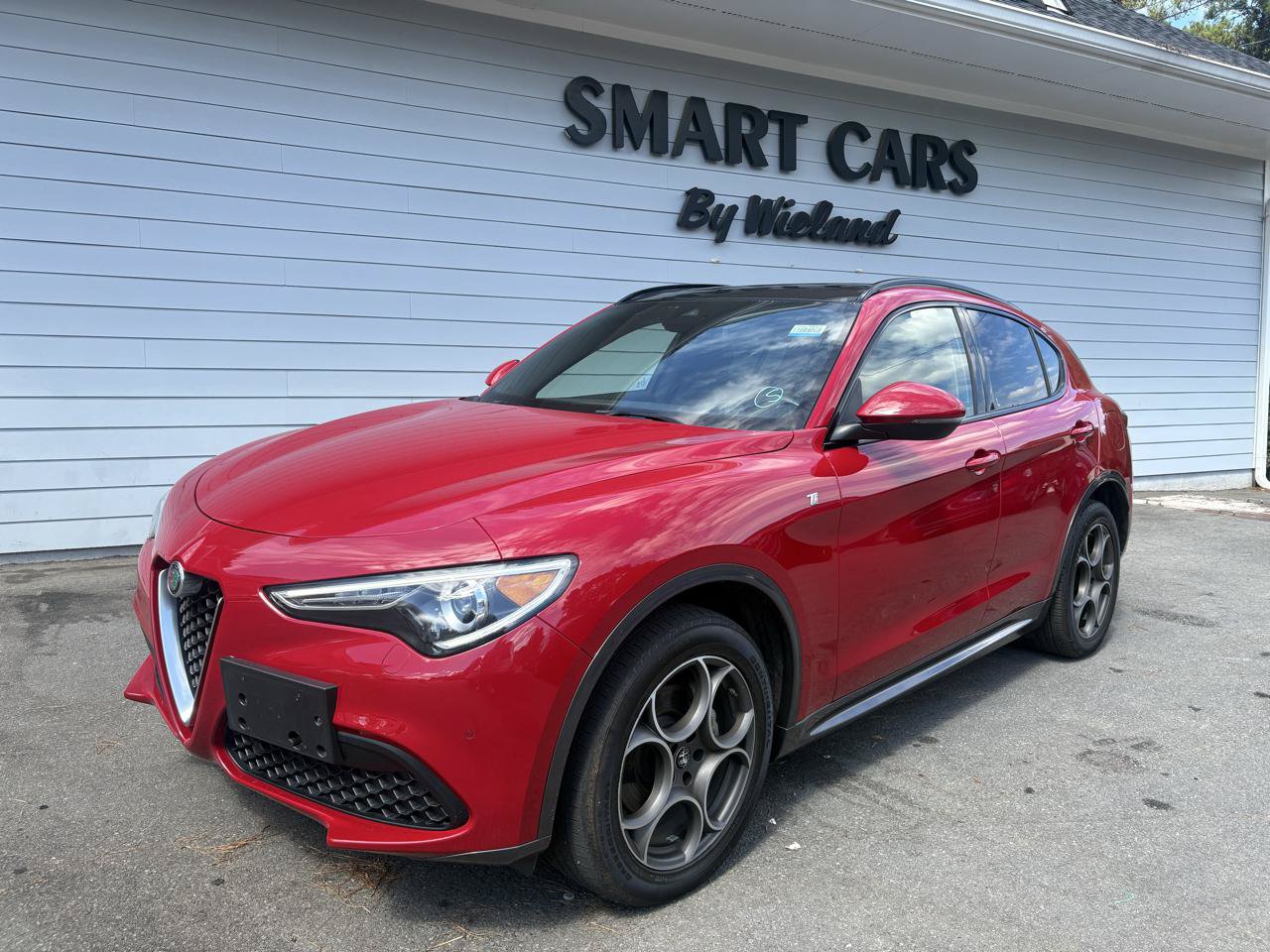 Used 2023 Alfa Romeo Stelvio Ti AWD/4WD image 1