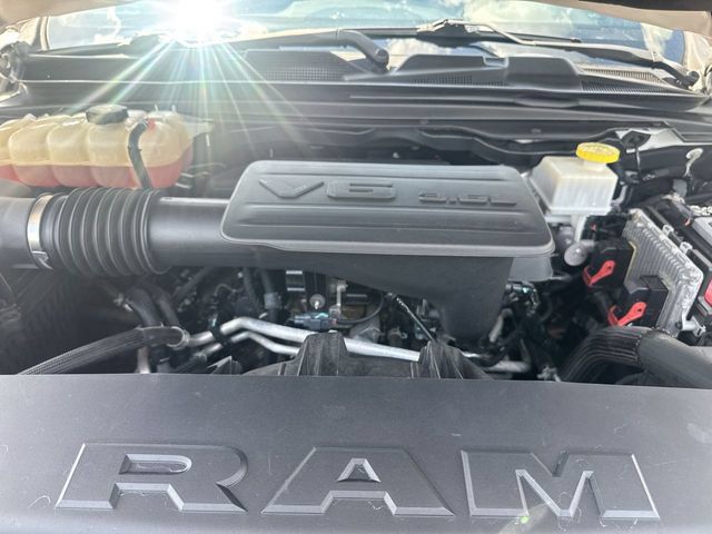 Used 2019 RAM 1500 Laramie AWD/4WD image 30