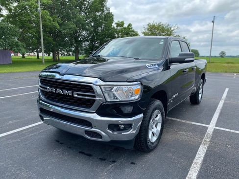 Used 2022 RAM 1500 Big Horn AWD/4WD image 3