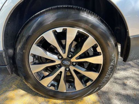 Used 2015 Subaru Outback 3.6R Limited AWD/4WD image 98