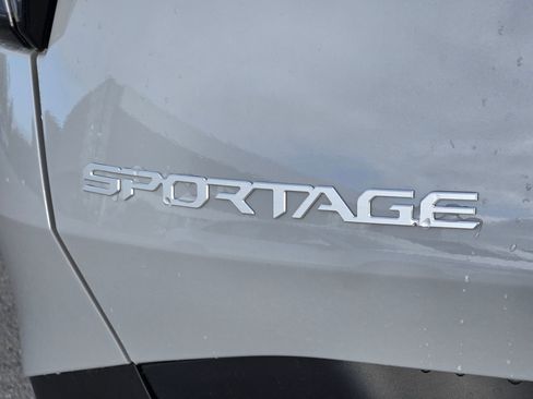 New 2026 Kia Sportage EX FWD image 37