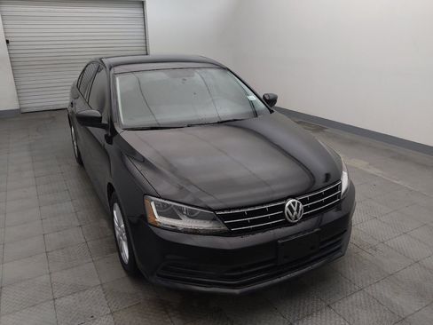 Used 2018 Volkswagen Jetta S w/ Cold Weather Package FWD image 14