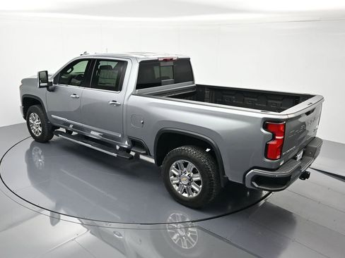 New 2026 Chevrolet Silverado 2500 High Country w/ High Country Premium Package AWD/4WD image 37