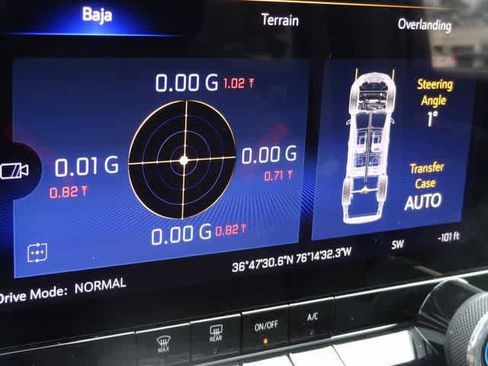 Used 2024 Chevrolet Colorado Z71 w/ Advanced Trailering Package image 33