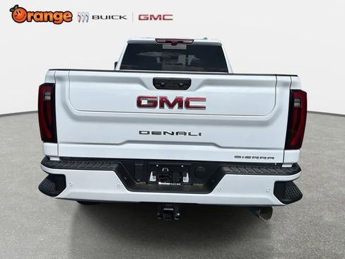 New 2026 GMC Sierra 2500 Denali w/ Denali Reserve Package AWD/4WD image 4