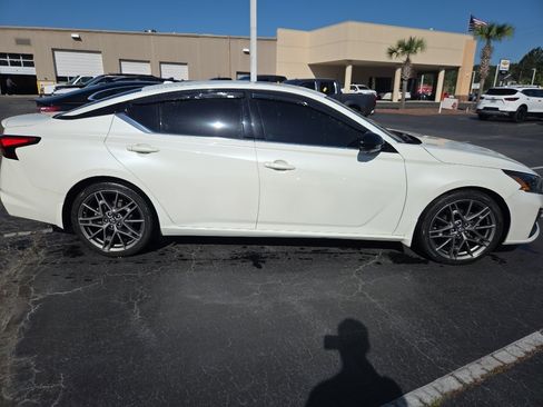 Used 2023 Nissan Altima 2.0 SR image 7