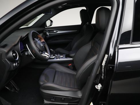 New 2025 Alfa Romeo Stelvio Sprint image 20