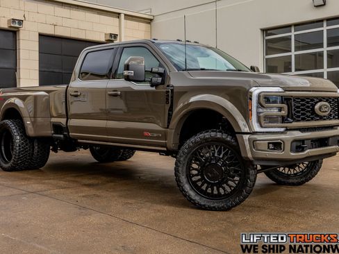 Used 2026 Ford F450 Platinum w/ Platinum Plus Package image 1