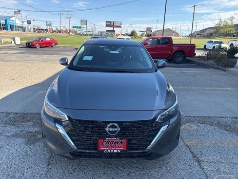 New 2025 Nissan Sentra SV image 9