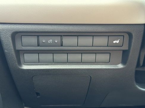 New 2025 Mitsubishi Outlander SE image 22