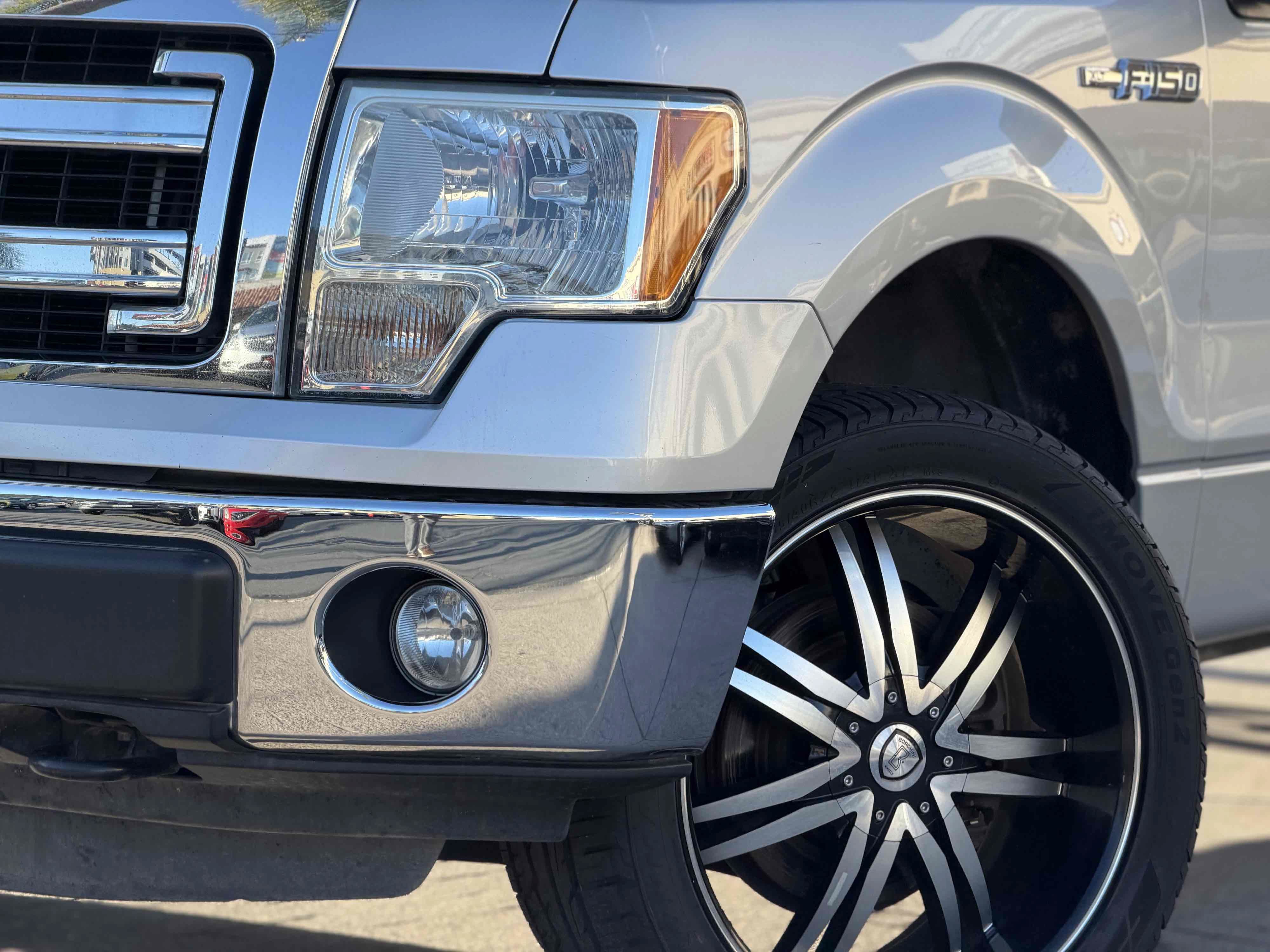 Used 2014 Ford F150 XLT AWD/4WD image 12