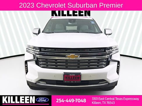 Used 2023 Chevrolet Suburban Premier RWD image 2