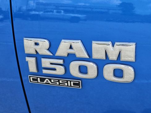 Used 2024 RAM 1500 Classic SLT AWD/4WD image 10