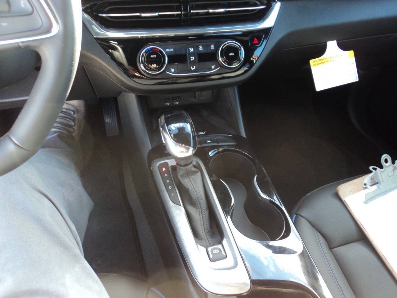 Used 2026 Buick Envista Sport Touring w/ Convenience I Package FWD image 12