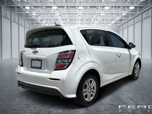 Used 2017 Chevrolet Sonic LT FWD image 5