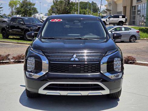 Used 2024 Mitsubishi Outlander SE Black Edition AWD/4WD image 2