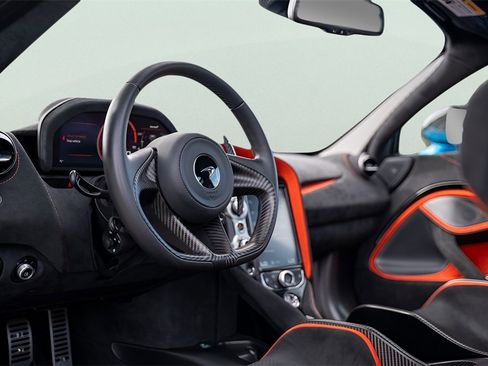 Used 2021 McLaren 765LT image 39