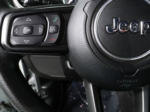 Used 2020 Jeep Wrangler Sport image 10