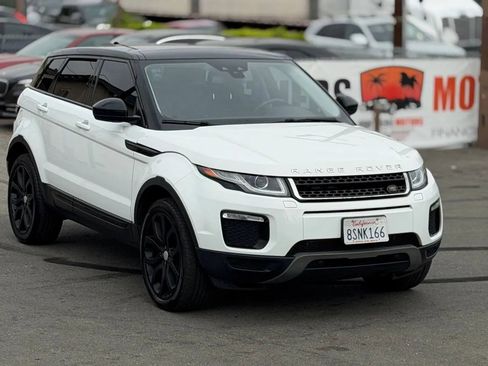 Used 2017 Land Rover Range Rover Evoque SE AWD/4WD image 1