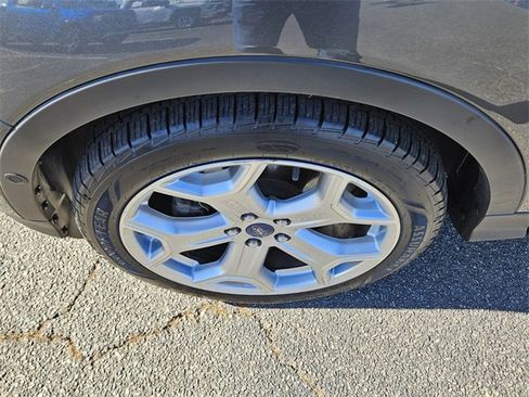 Used 2019 Ford Escape Titanium w/ U9j03 - Titanium Tow Package image 17